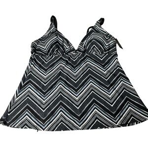MASSIMO Chevron Print Halter Tankini Top L